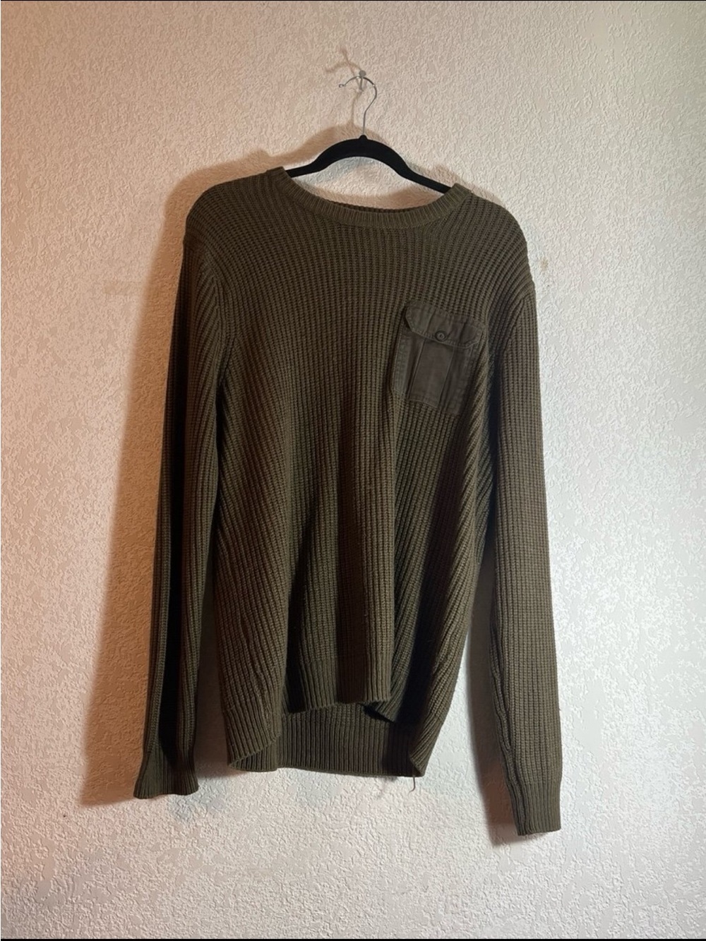 Men's Crewneck Pocket Sweater in Olive Green